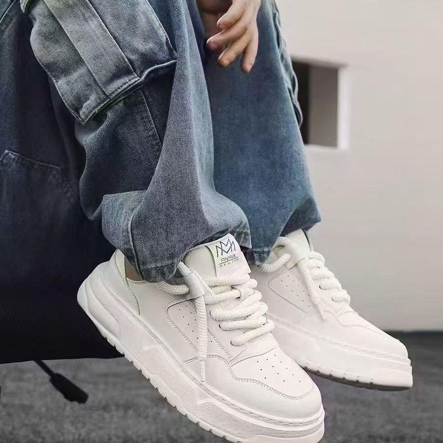 Mode-Sneaker für Frauen mit hoher Plateausohle
