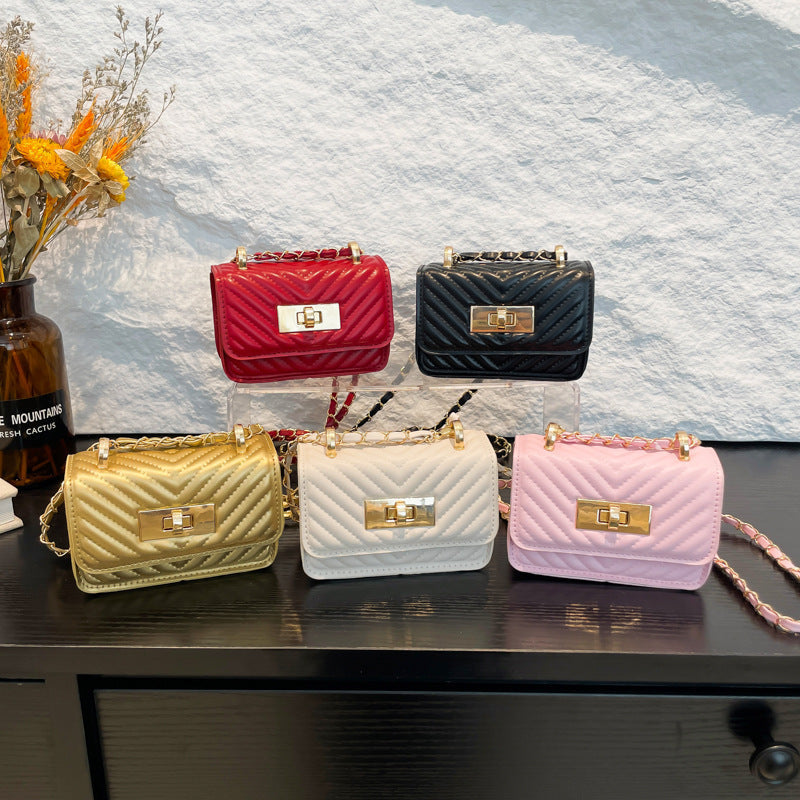 Damen Mini-Handtasche mit gestepptem Design und goldenem Verschluss
