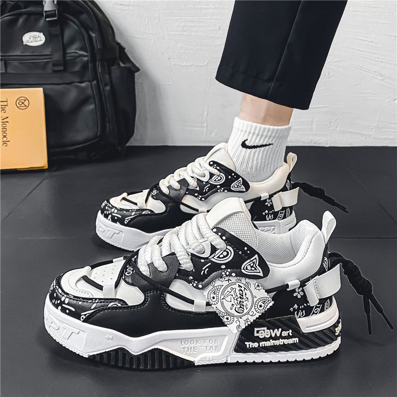 Modische Damensneaker mit einzigartigem Design und innovativen Designelementen