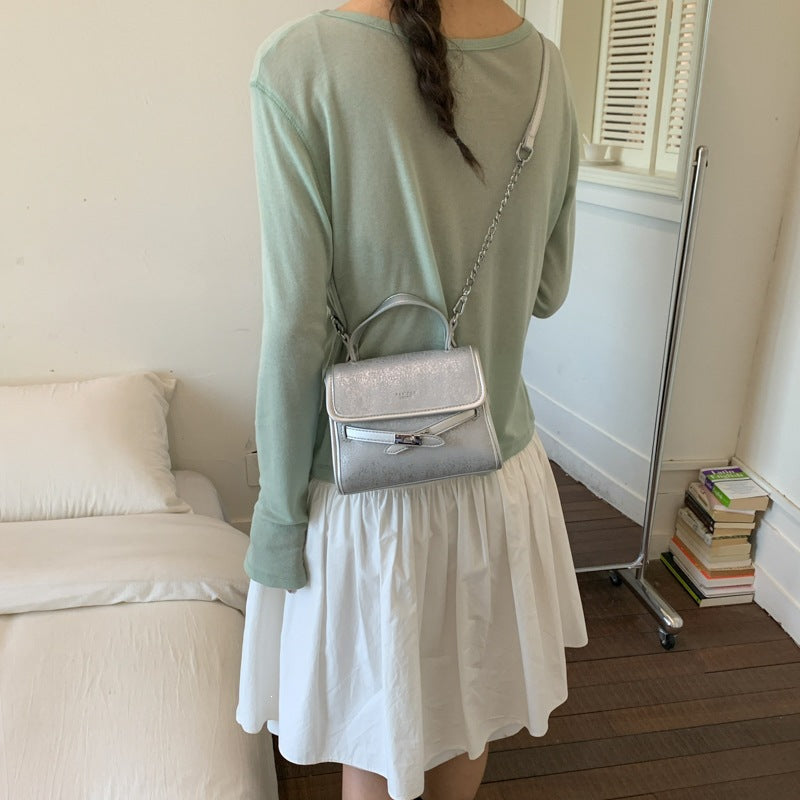 Damen modische Mini-Handtasche mit dekorativem Magnetverschluss