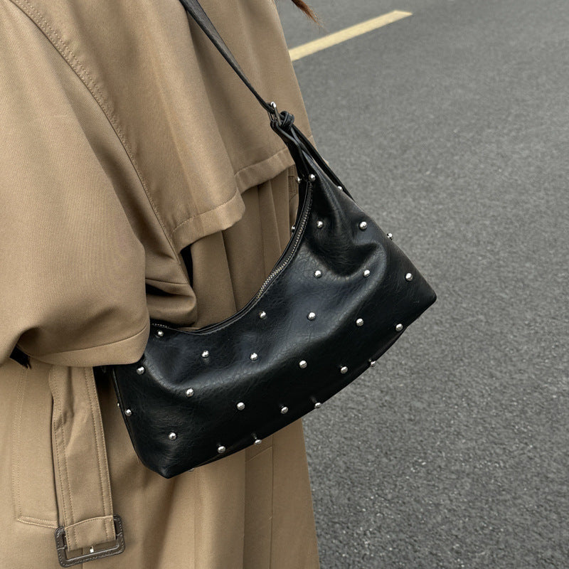 Damen lässige Schultertasche mit eleganten Perlenakzenten