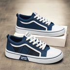 Stylische Damen Low-Top Sneakers mit grafischen Akzenten