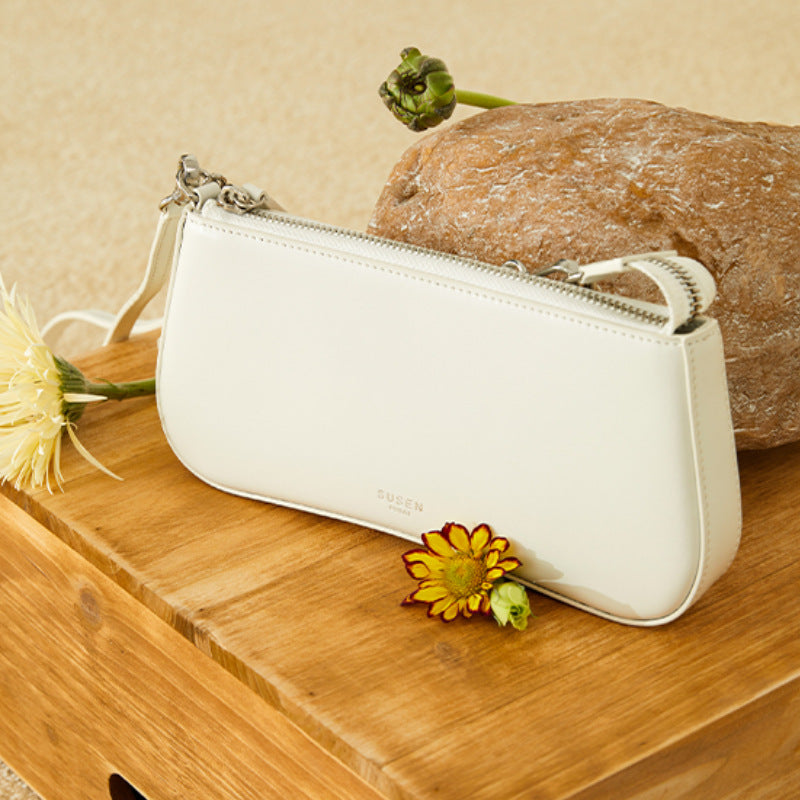 Damen elegante Schultertasche mit Kettenakzent