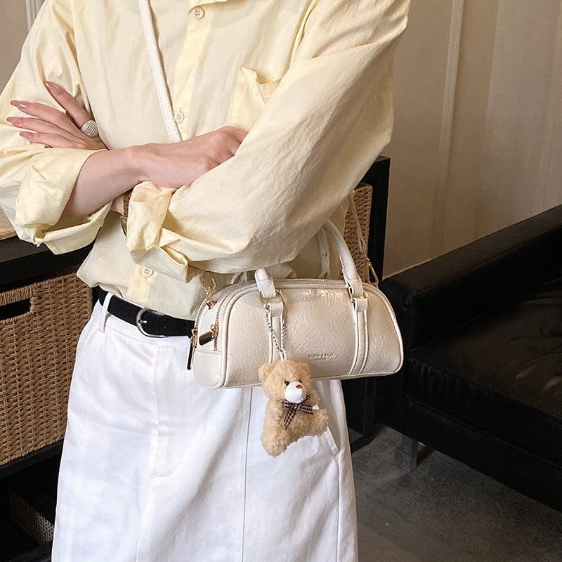 Damen Mini-Handtasche mit verspieltem Teddy-Anhänger