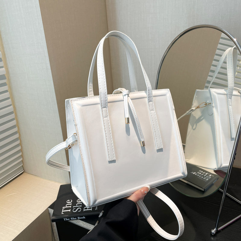 Damen elegante Handtasche im minimalistischen Design mit abnehmbarem Schulterriemen