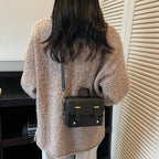 Damen Mini-Handtasche mit strukturiertem Design und abnehmbarem Schulterriemen