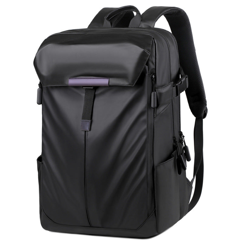 Urban-Rucksack mit wasserdichtem Material und innovativem Stauraum