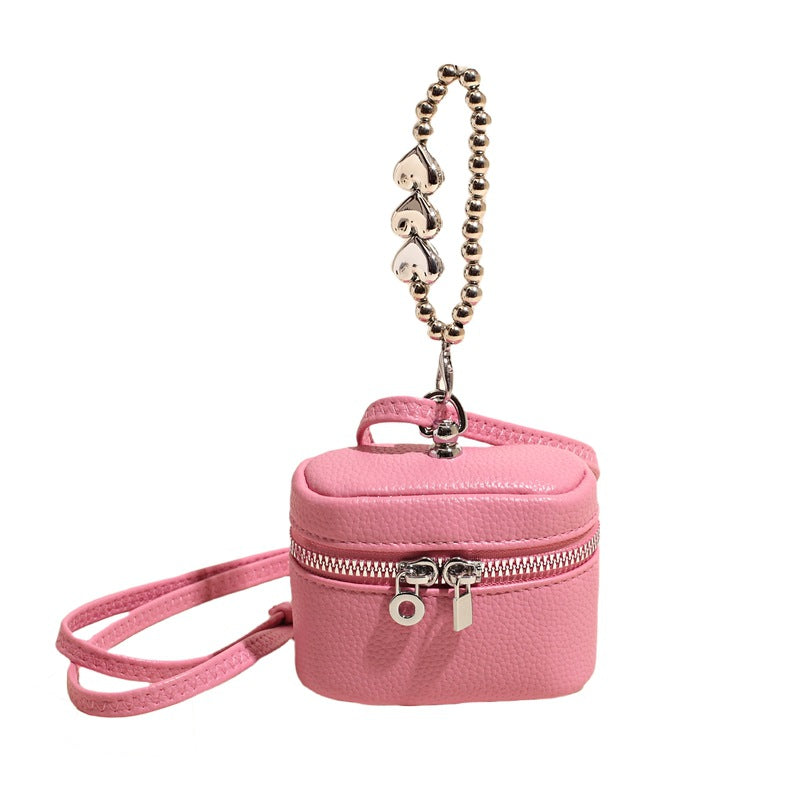 Damen Mini Schultertasche mit dekorativem Herzanhänger