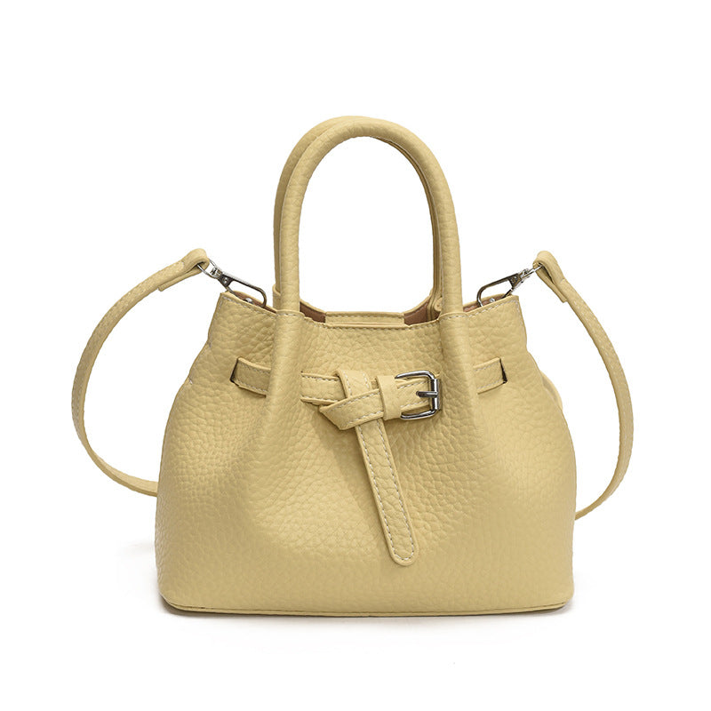 Damen Mini-Handtasche mit stylischem Druckknopfverschluss