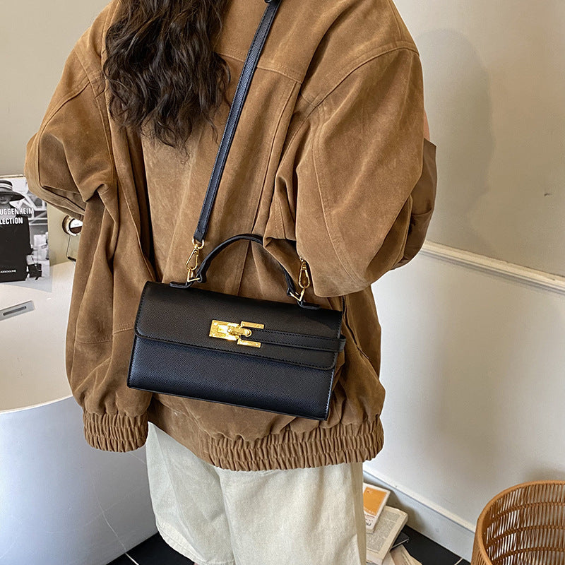 Damen Designer Schultertasche mit luxuriösem Kettenverschluss