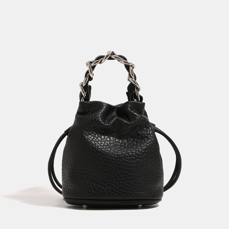 Damen Mini Rucksack Tasche mit elegantem Kettenhenkel und feiner Textur