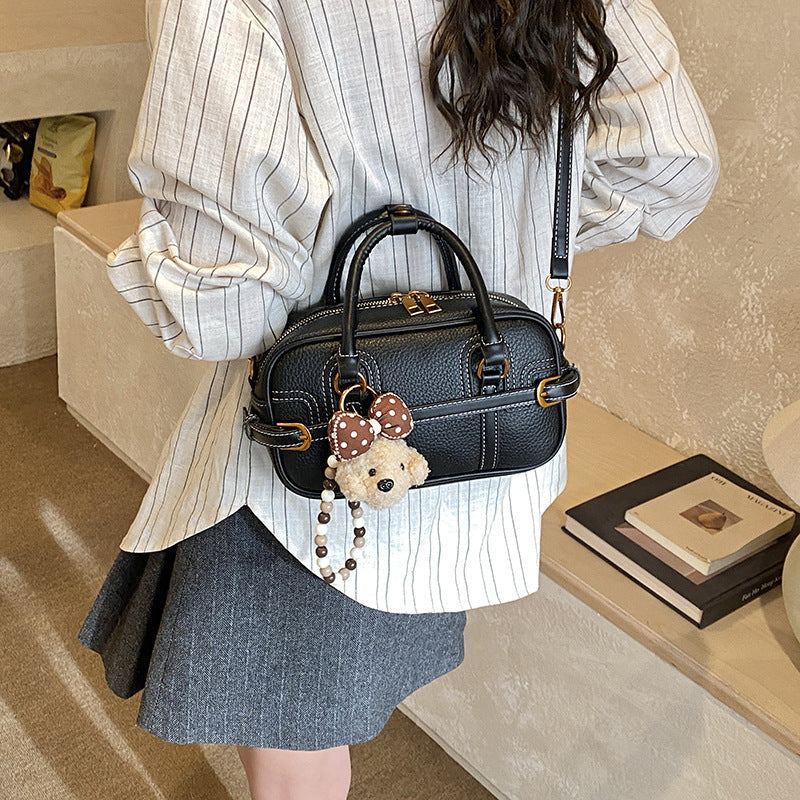 Damen Mini-Handtasche mit abnehmbarem Teddy-Anhänger