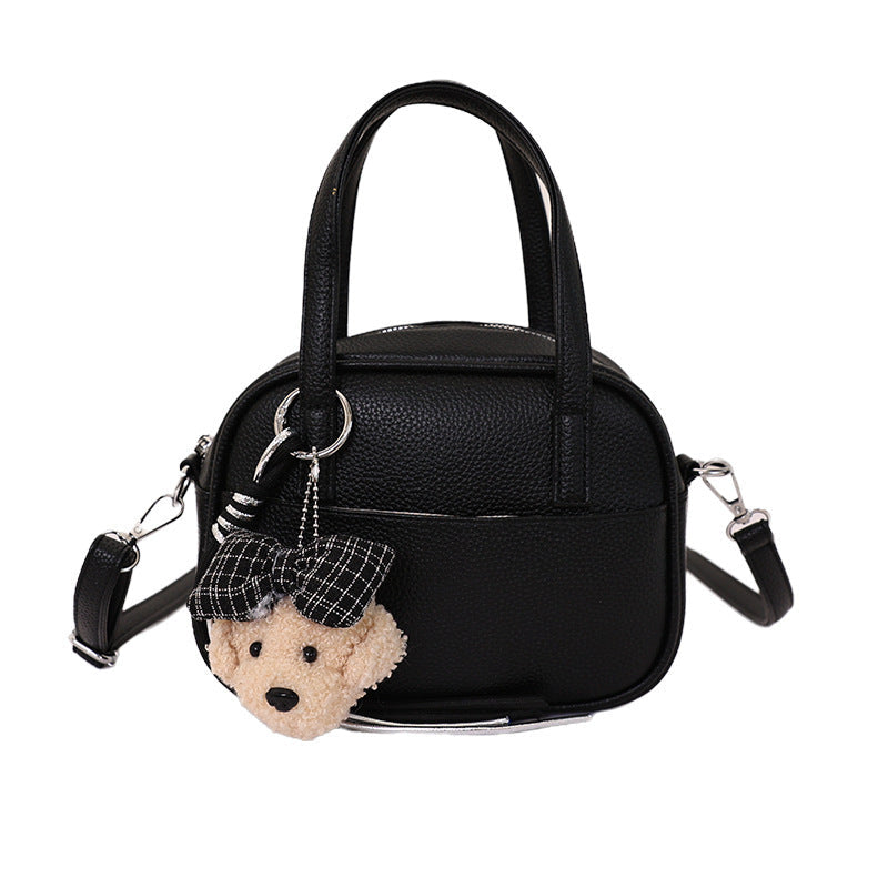Damen Mini-Handtasche mit verspieltem Tieranhänger