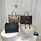 Damen elegante Tragetasche mit hochwertigem Monogramm-Design