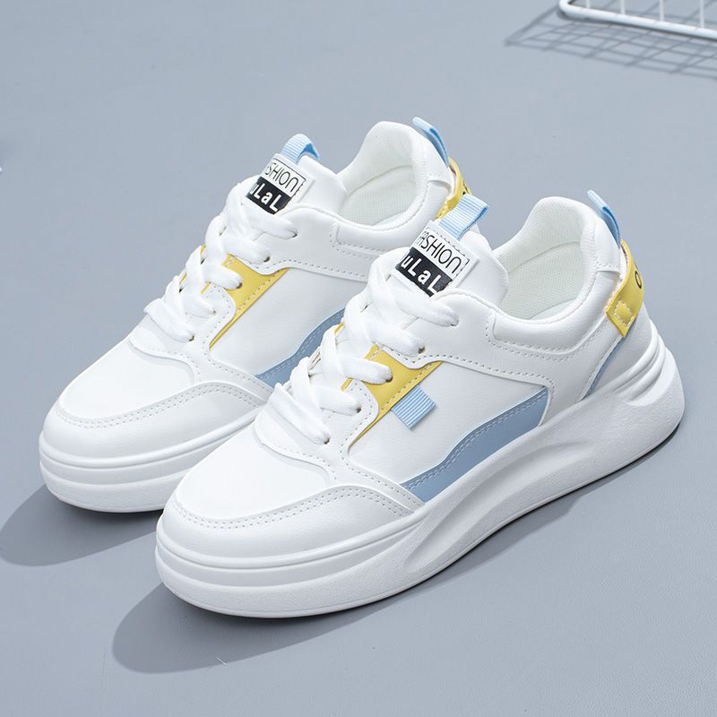 Damen Sportliche Sneakers mit leichter Plattform