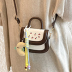 Damen Mini-Handtasche mit fröhlichem Kirschdesign und charmanten Anhängern