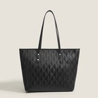 Damentasche mit elegantem Diamantdesign und praktischen Innenfächern
