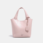 Damenhandtasche im modernen minimalistischen Stil