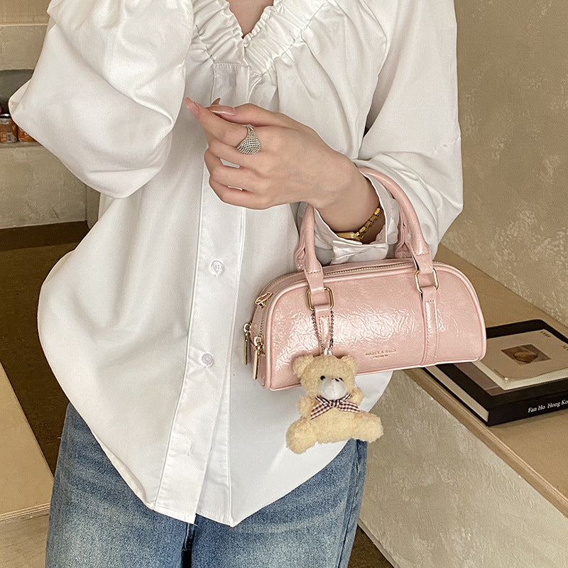Damen Mini-Handtasche mit verspieltem Teddy-Anhänger