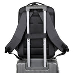 Business-Rucksack mit innovativen Organizer-Fächern und gepolstertem Laptopfach