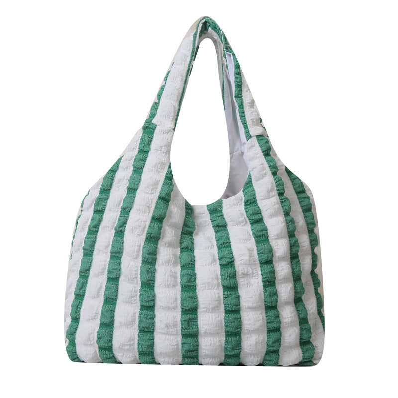 Damentasche im stylischen Alltagsdesign mit strukturiertem Design