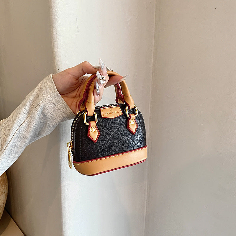 Damen Mini Hobo Tasche aus strukturiertem Kunstleder mit goldenen Akzenten