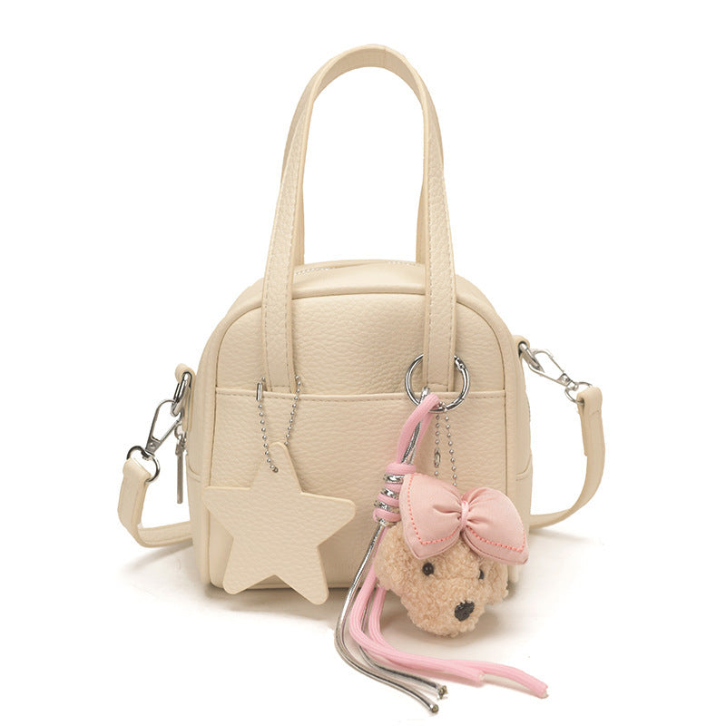 Damen Mini-Tasche mit dekorativem Anhänger