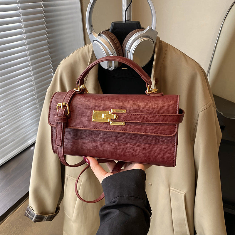 Damen Designer Schultertasche mit luxuriösem Kettenverschluss