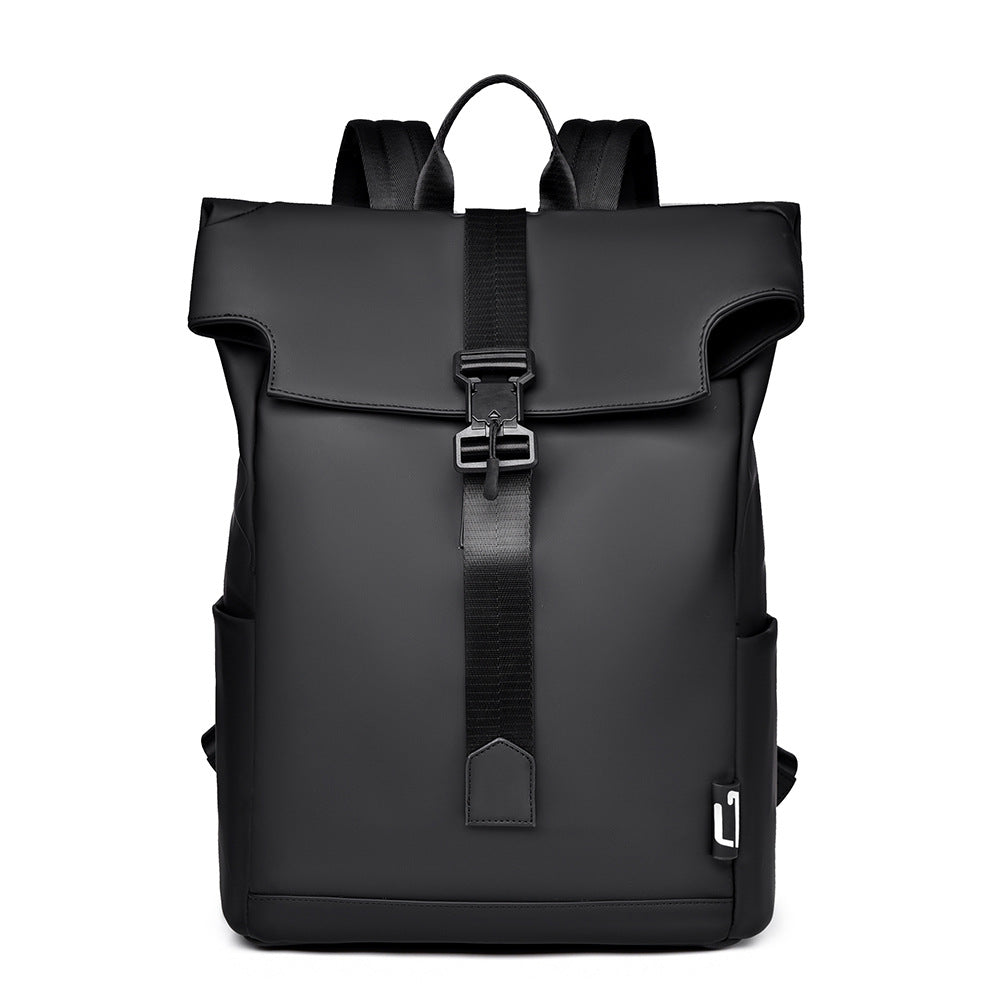 Faltbarer Rucksack mit wasserdichtem Material und minimalistischer Ästhetik