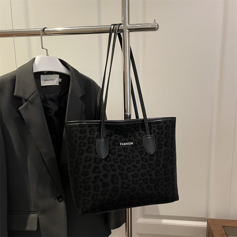 Damen elegante Handtasche mit modischem Leopardenmuster