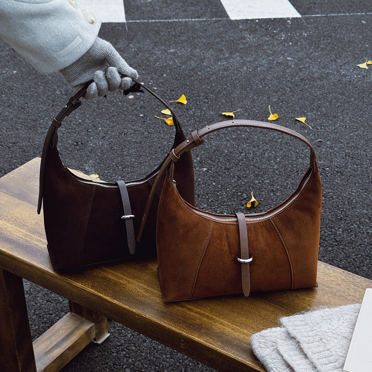 Damen hochwertige Hobo-Tasche aus Wildleder