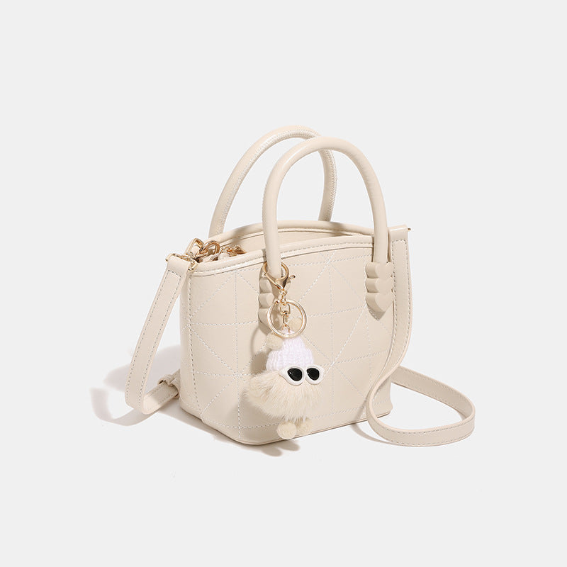 Damen Mini-Handtasche mit verspieltem Ketten-Anhänger