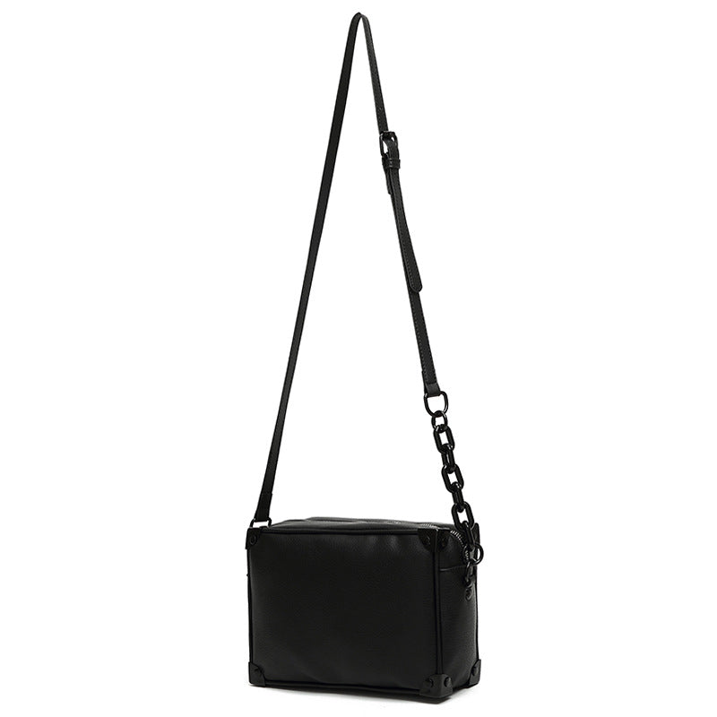 Chain-Detail Crossbody Bag Emma Tasche