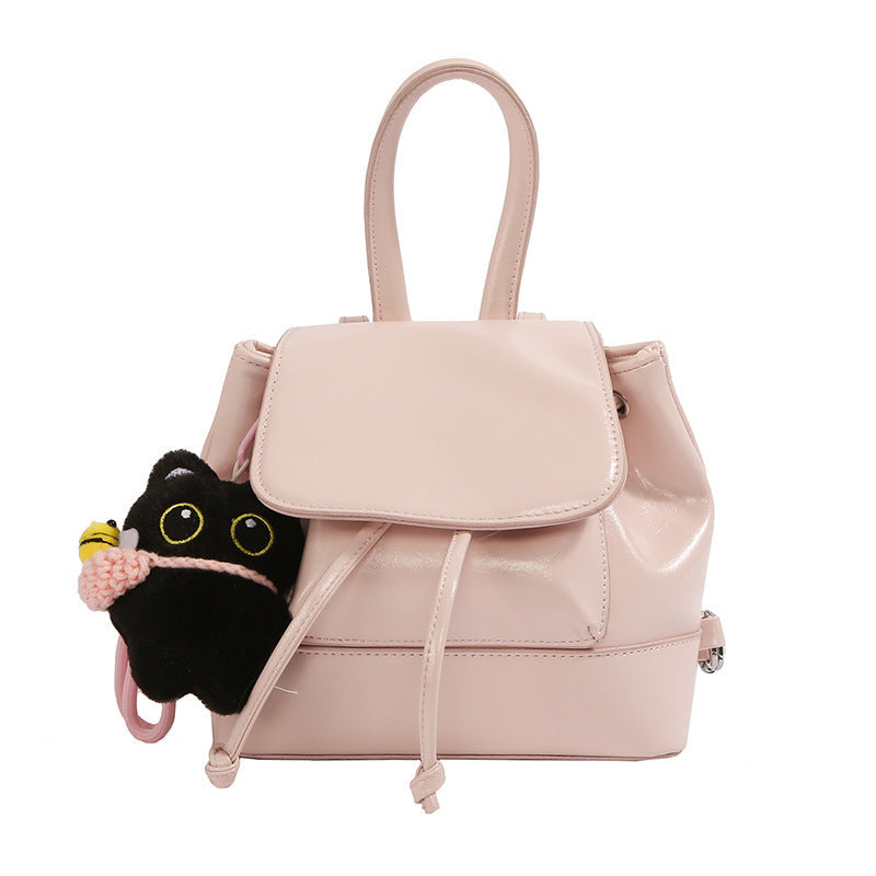 Damen Mini-Rucksack mit verspieltem Anhänger