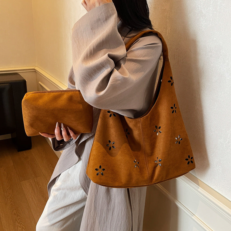 Damen-Hobo-Tasche mit floralem Akzent und praktischem Mini-Brieftasche