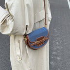 Damen Schultertasche aus robustem Denim mit Lederakzenten