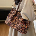 Damen Shopper Tasche mit floralem und tierischem Design