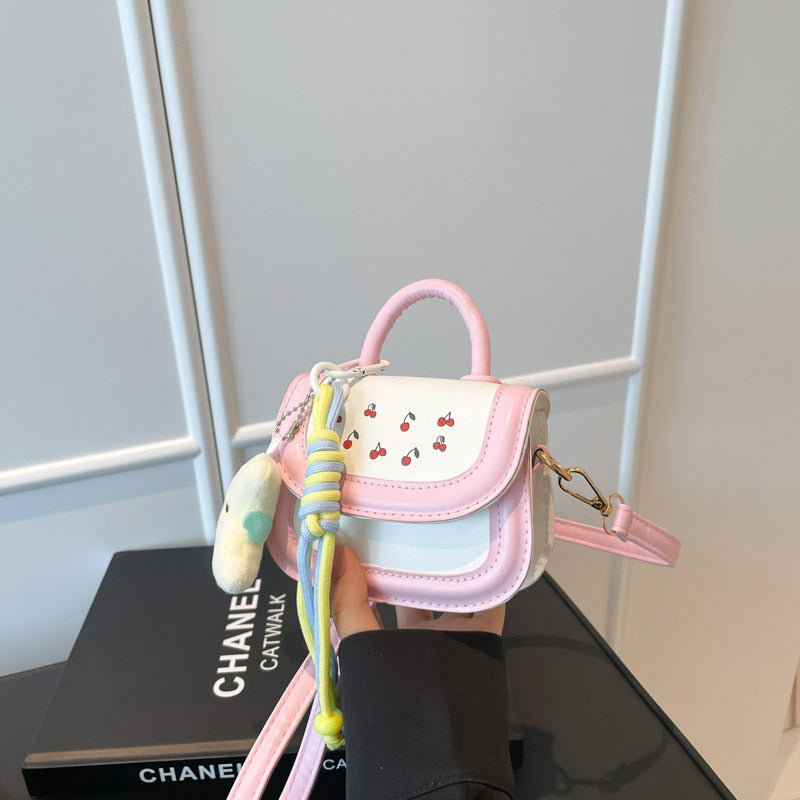 Damen Mini-Handtasche mit fröhlichem Kirschdesign und charmanten Anhängern
