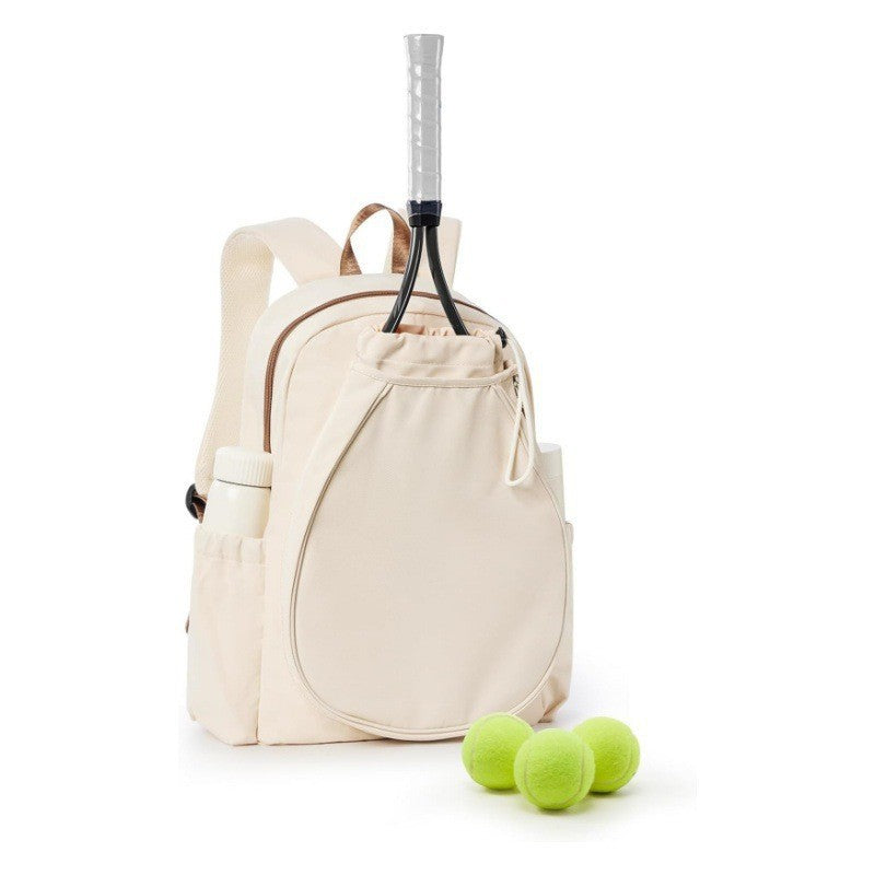 Tennis-Rucksack mit speziellen Fächern für Schläger und Getränke