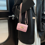 Damen Mini-Handtasche mit gestepptem Design und goldenem Verschluss