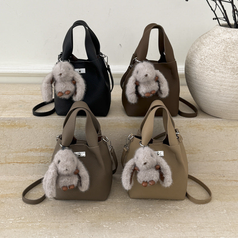 Damen Mini-Handtasche mit abnehmbarem Plüschanhänger