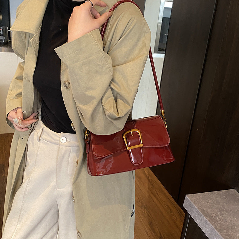 Damen Schultertasche mit abnehmbarem Trageriemen und eleganter Verschluss
