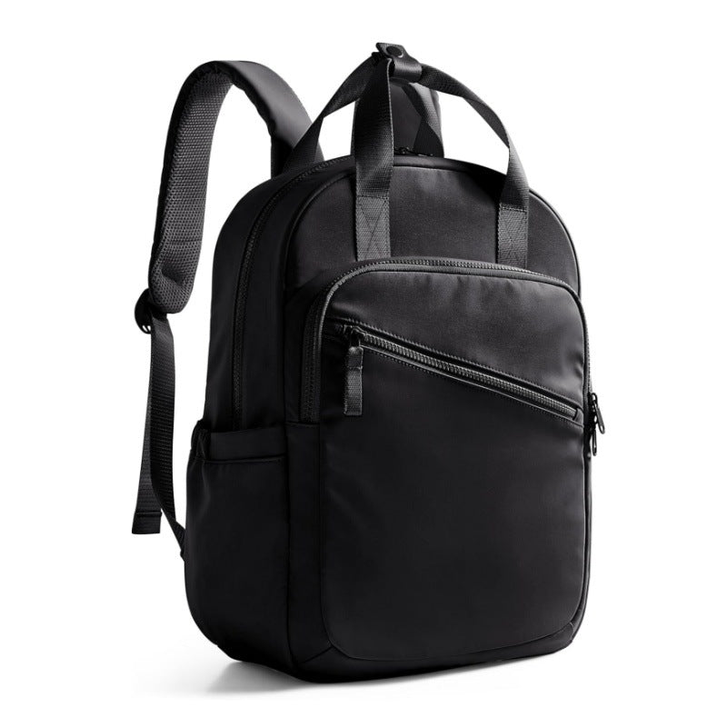 Multifunktionaler Rucksack mit verstärkten Schultergurten und ergonomischem Design