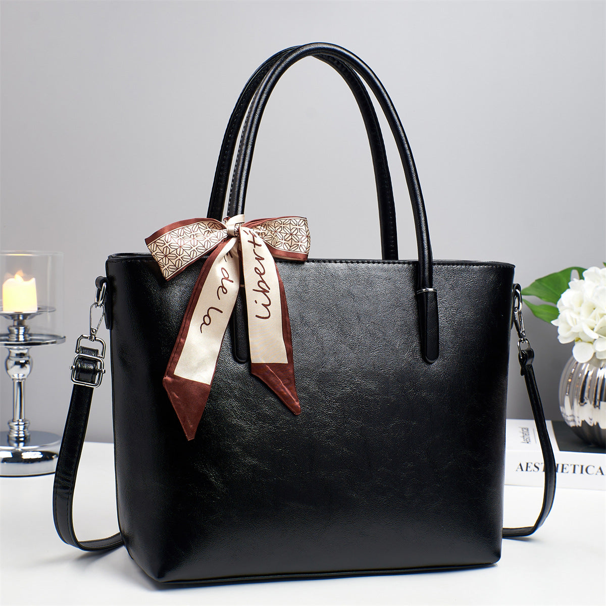 Damen elegante Schultertasche mit verspieltem Schleifenakzent