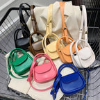 Damen Mini-Handtasche mit elegantem Kettenakzent