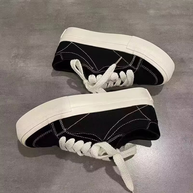 Frauen Sportliche Sneakers mit Weichem Wildleder und Strapazierfähigem Elastischem Verschluss