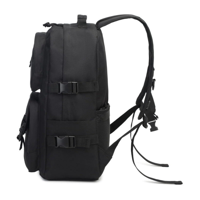 Mehrzweck-Rucksack für den Außenbereich mit verstärkten Tragegurten und mehreren Fächern