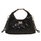 Damen Mini-Tasche mit elegantem gesteppte Design und stilvollem Kettenverschluss