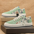 Modische Damensneaker mit hochwertigen Textil-Obermaterialien und anspruchsvollem Design
