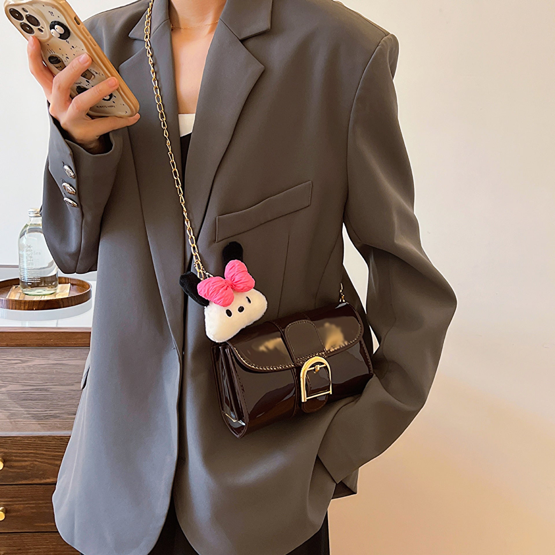 Damen Mini-Handtasche im modernen Design